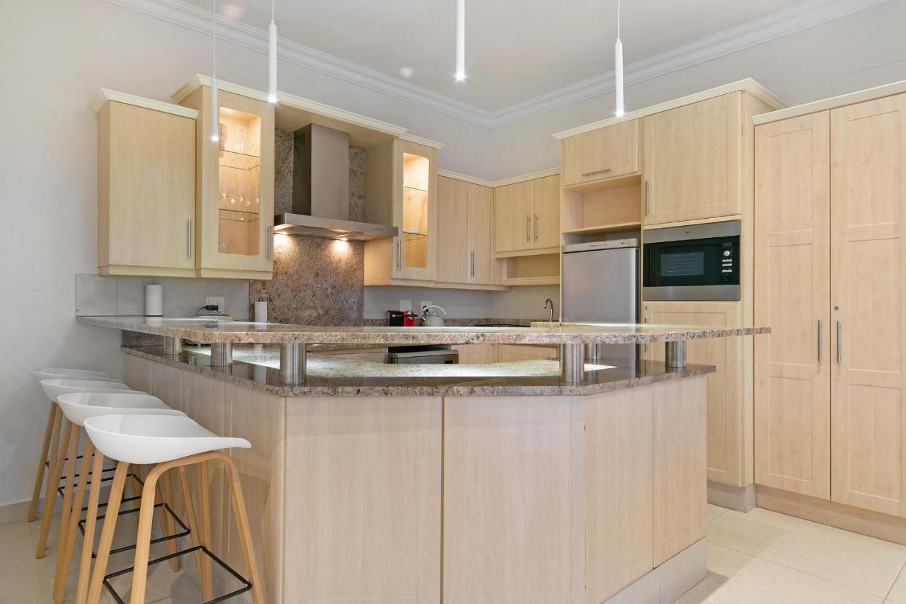 Luxury Serviced Mountain Villa In Constantia Kapsztad Zewnętrze zdjęcie